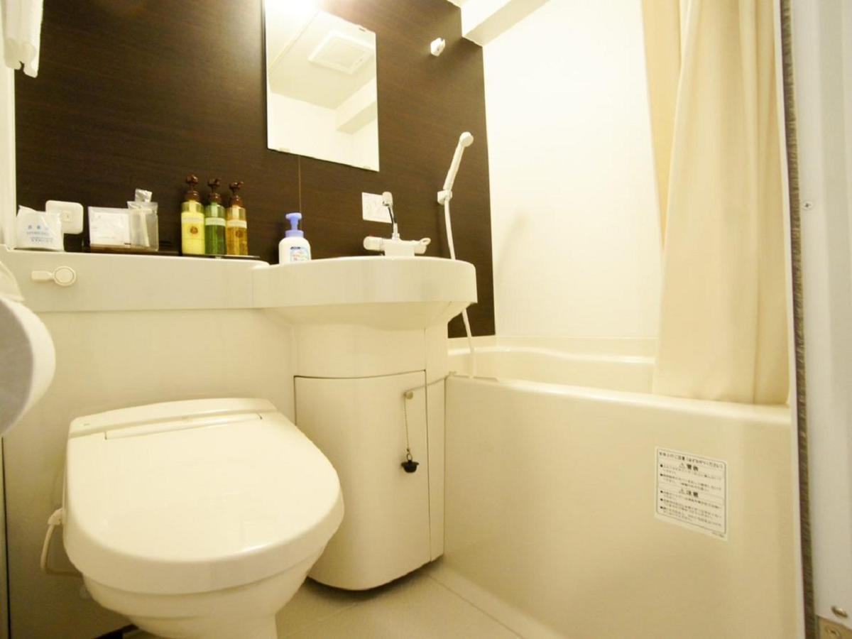 Hotel Livemax Yokohama Motomachi Ekimae Buitenkant foto